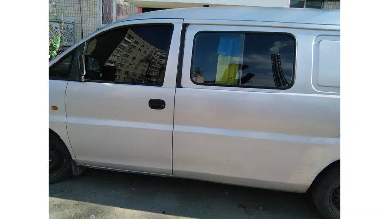 Hyundai H200 2000 - 7