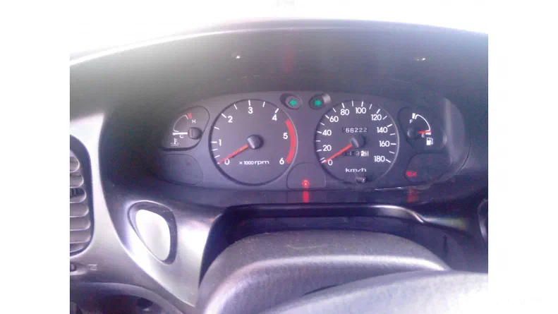 Hyundai H200 2000 - 5