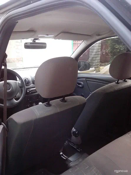 Renault Logan 2012 - 10