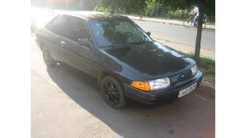 Ford Escort 1993 - 8