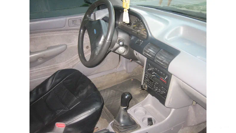 Ford Escort 1993 - 9