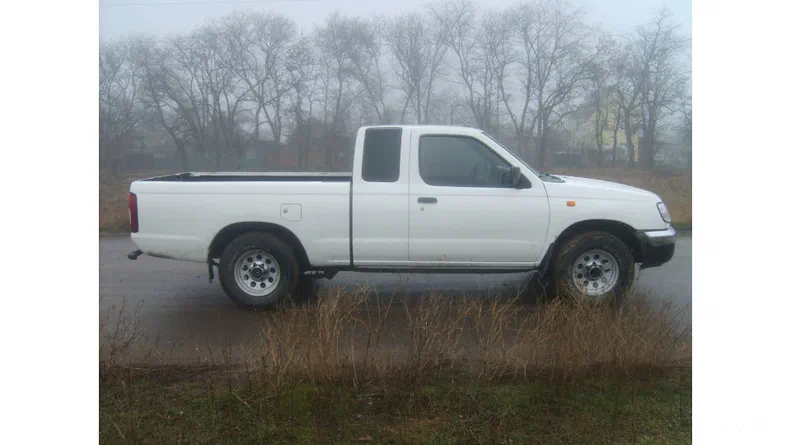 Nissan Navara (Frontier) 2001 - 23