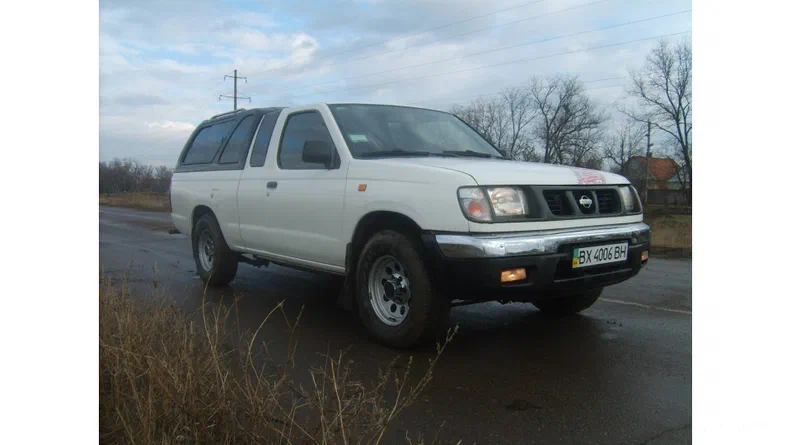 Nissan Navara (Frontier) 2001 - 9