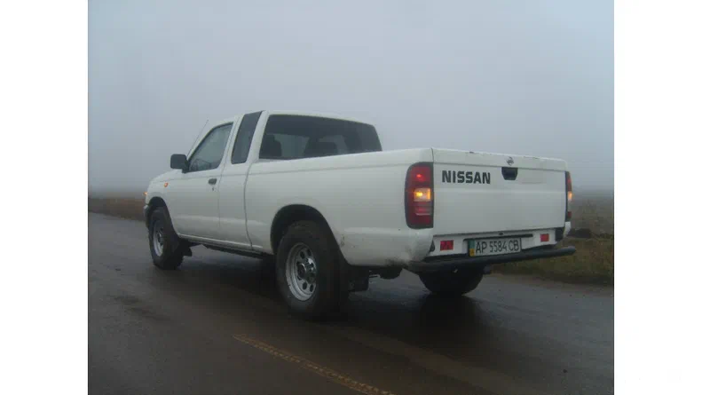Nissan Navara (Frontier) 2001 - 19