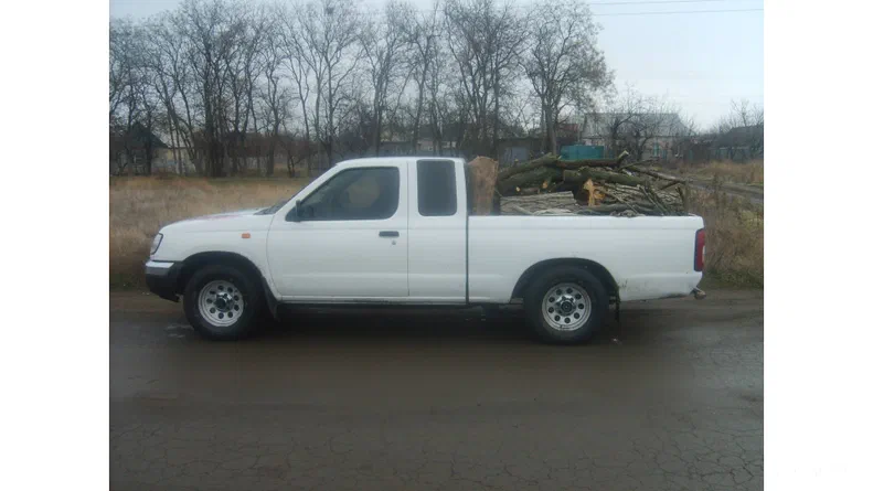 Nissan Navara (Frontier) 2001 - 5