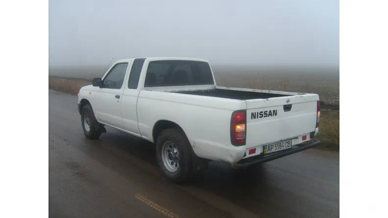 Nissan Navara (Frontier) 2001 - 26