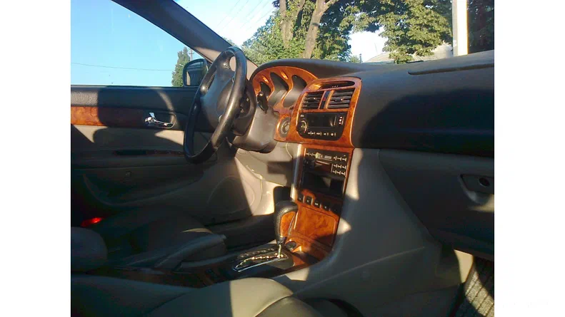 Chevrolet Evanda 2005