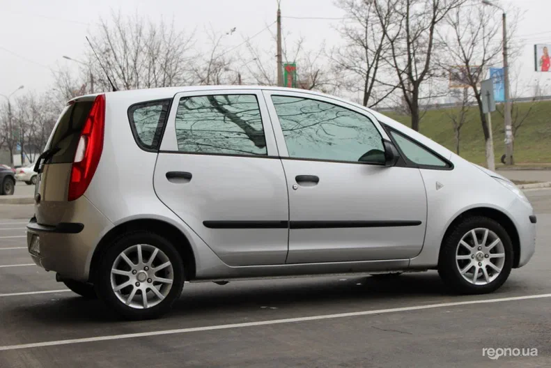 Mitsubishi Colt 2008 - 13