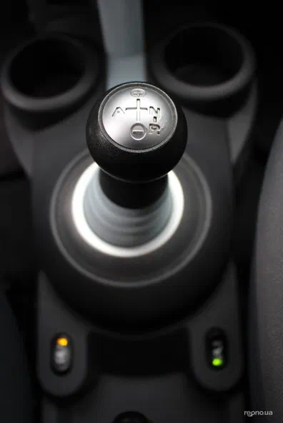 Mitsubishi Colt 2008 - 7