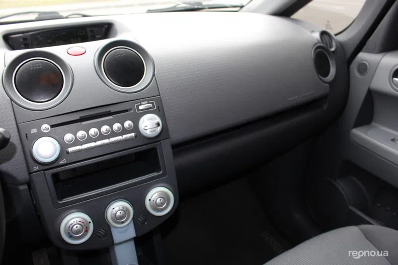 Mitsubishi Colt 2008 - 9