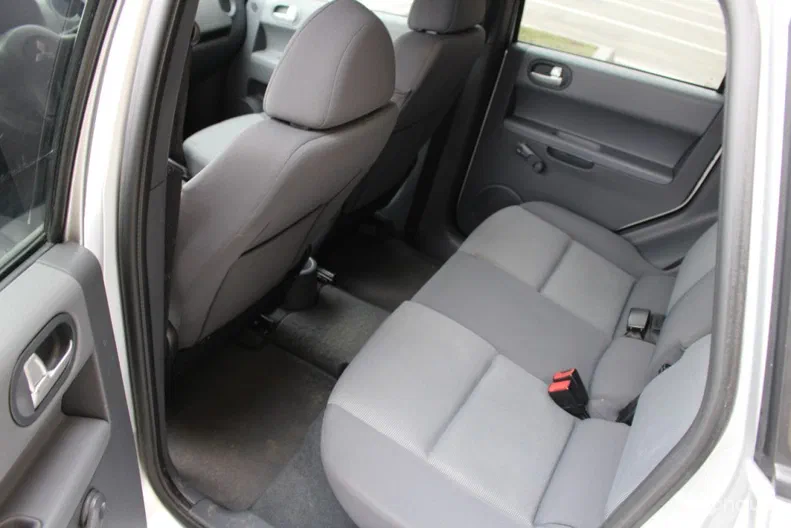 Mitsubishi Colt 2008 - 26