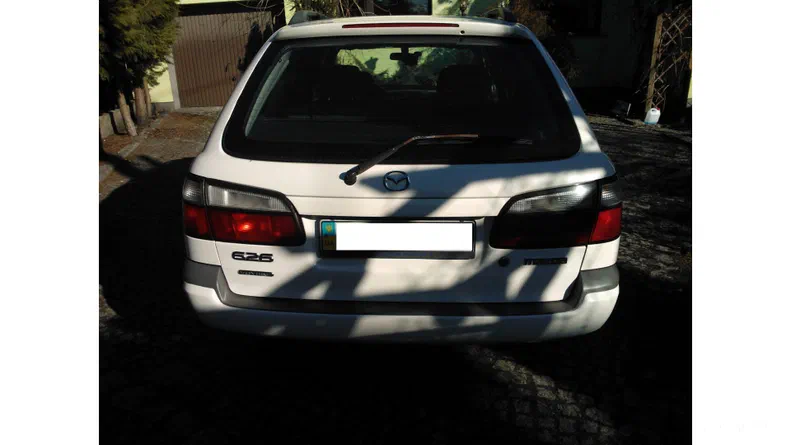 Mazda 626 2000