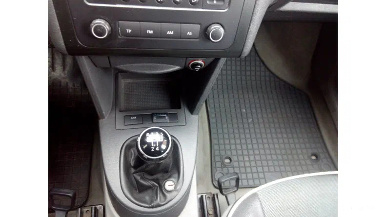 Volkswagen Caddy 2005 - 7