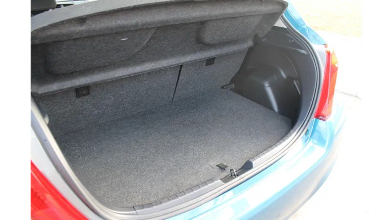 Toyota Yaris 2011 - 5