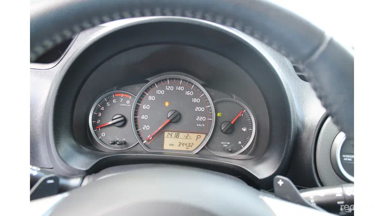 Toyota Yaris 2011 - 13