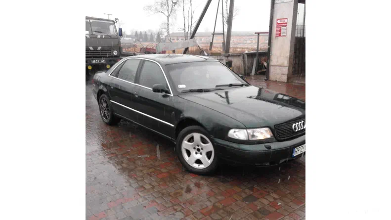 Audi A8 1999