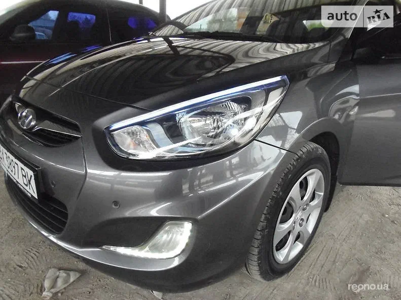 Hyundai Accent 2012