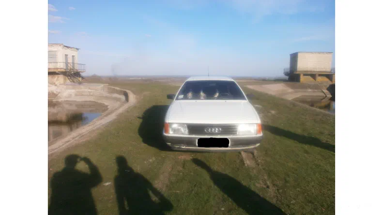 Audi 100 1986 - 14