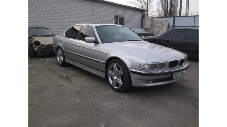BMW 7 серии 1999