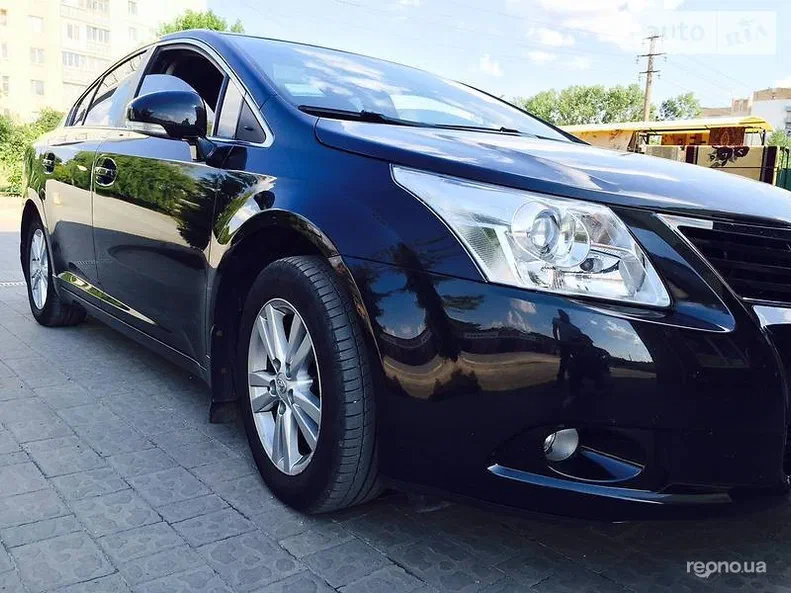 Toyota Avensis 2011