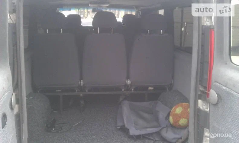 Opel Vivaro 2007 - 11