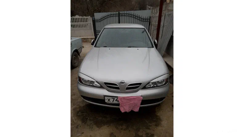 Nissan Primera 2000