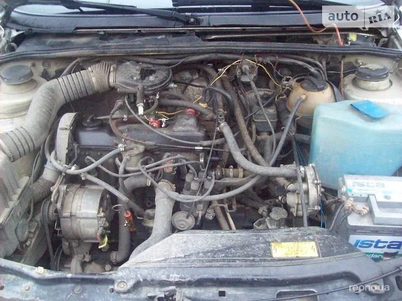 Volkswagen Passat 1988 - 9