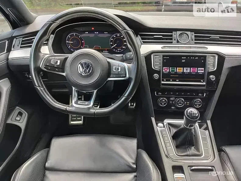 Volkswagen Passat 2016 - 18