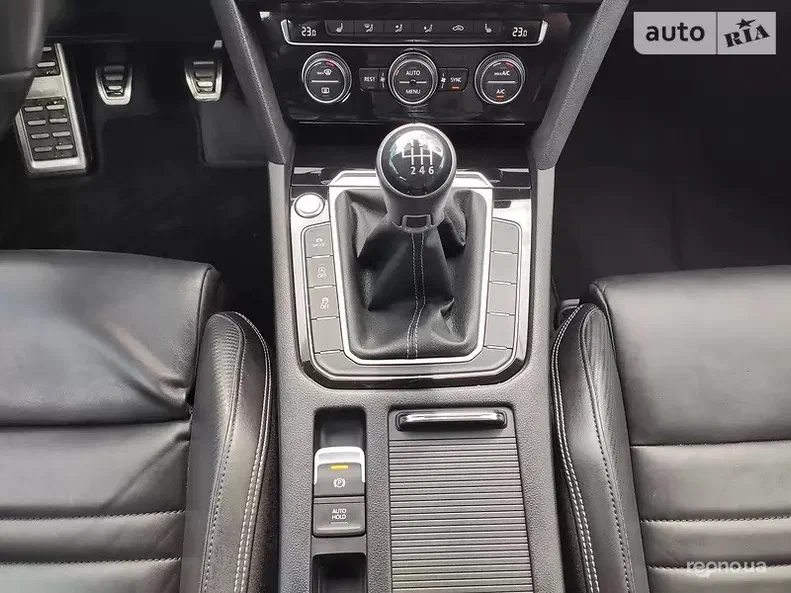 Volkswagen Passat 2016 - 19