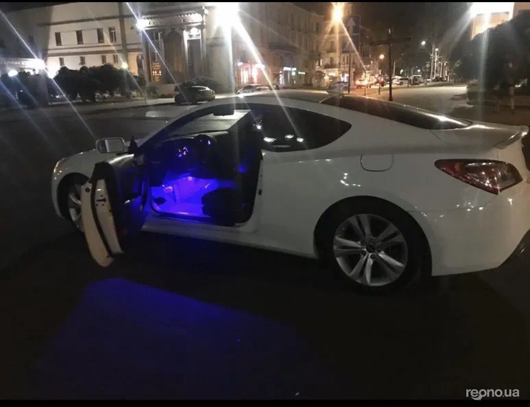 Hyundai Genesis 2011