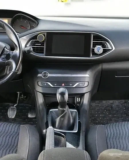 Peugeot 308 2015 - 16