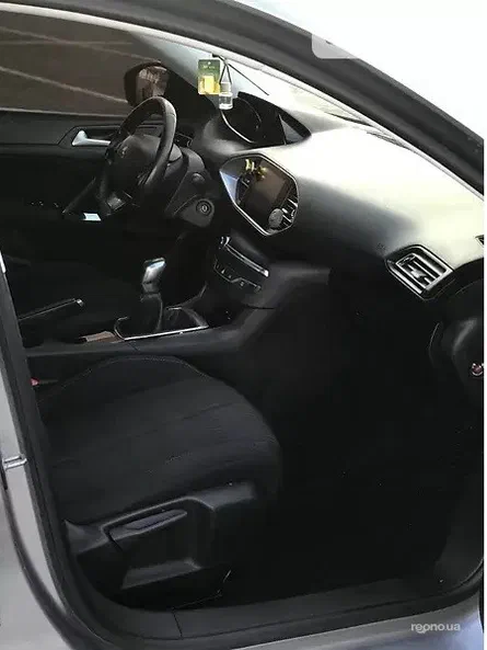 Peugeot 308 2015 - 17