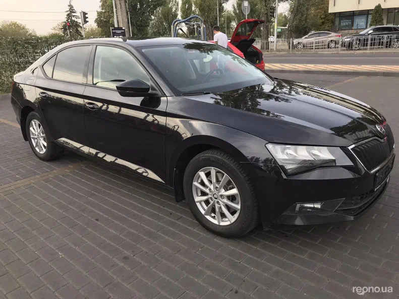 Skoda Superb 2018 - 13