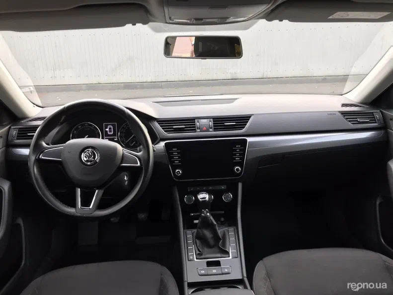 Skoda Superb 2018 - 7