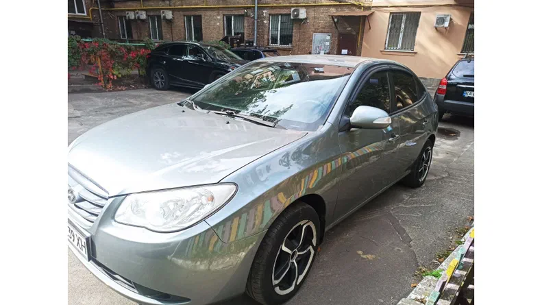 Hyundai Elantra 2010 - 8