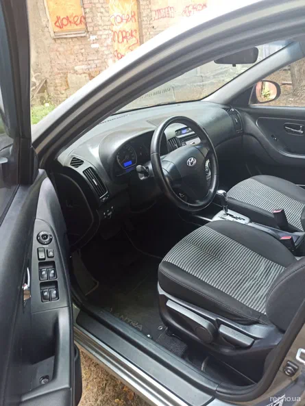 Hyundai Elantra 2010