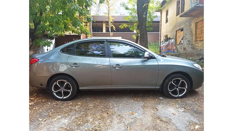 Hyundai Elantra 2010