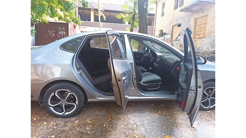 Hyundai Elantra 2010