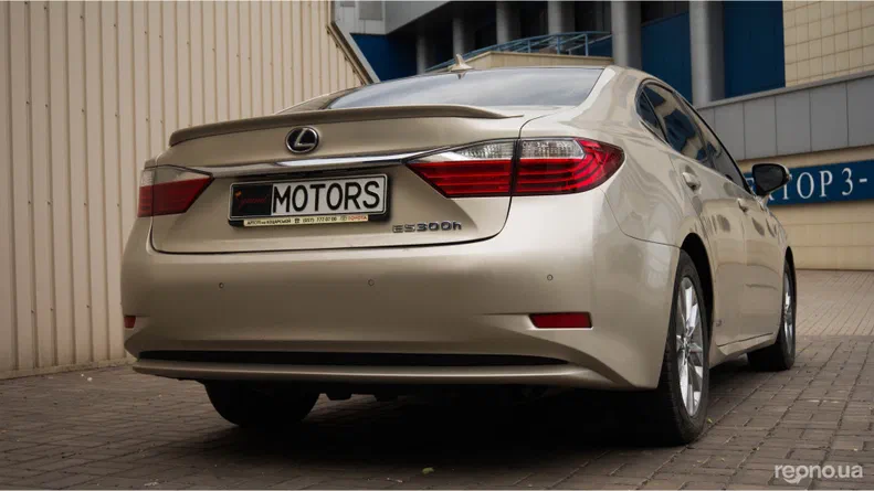 Lexus ES 2014 - 31