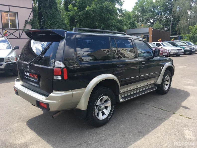Mitsubishi Pajero Sport 2005