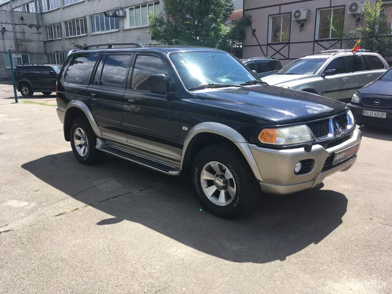 Mitsubishi Pajero Sport 2005