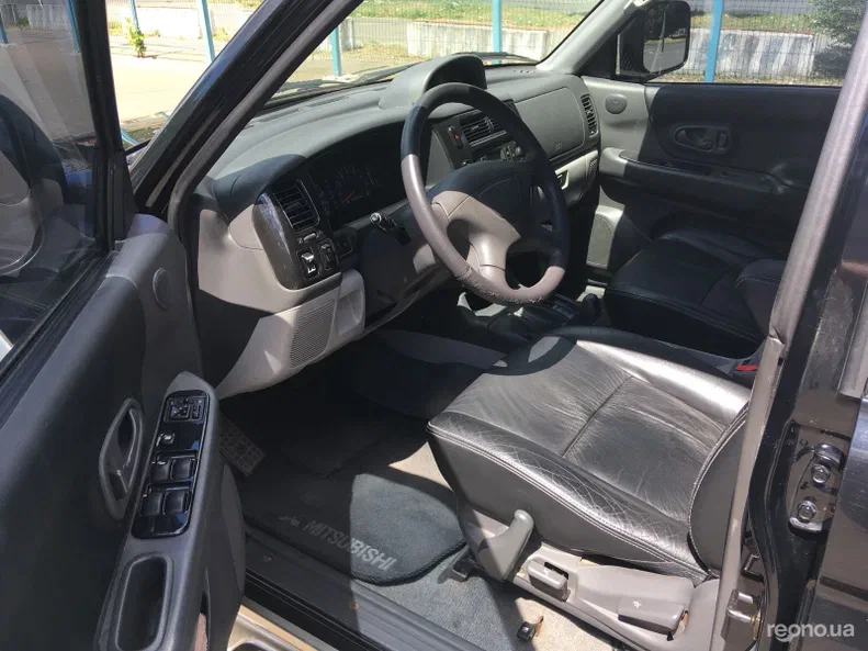 Mitsubishi Pajero Sport 2005 - 7