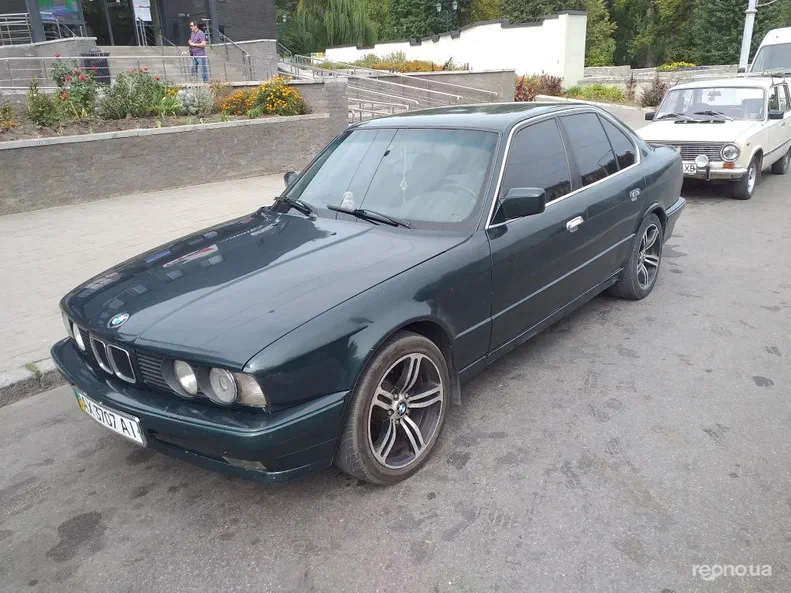BMW 5 серии 1989