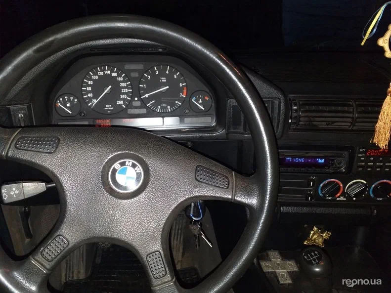 BMW 5 серии 1989
