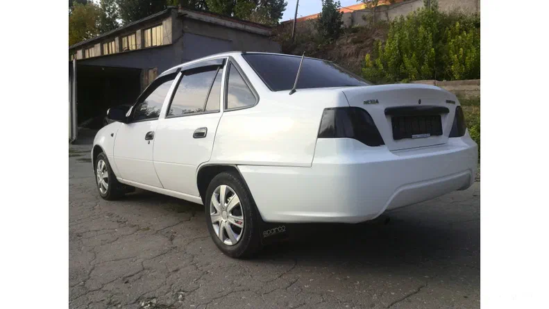 Daewoo Nexia 2011 - 5