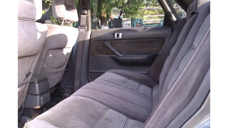 Toyota Camry 1988 - 6