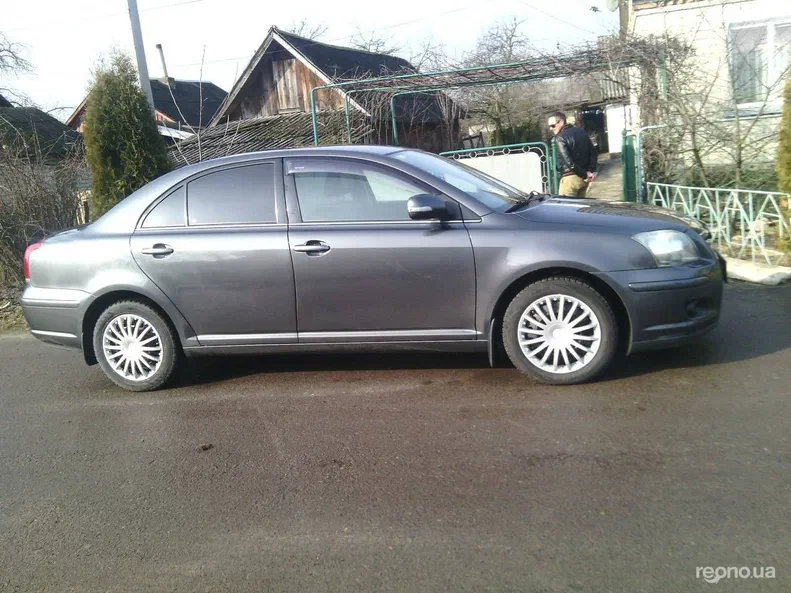 Toyota Avensis 2008