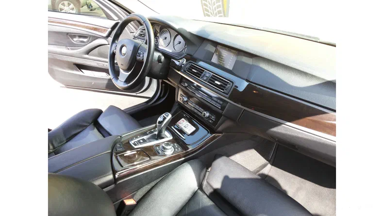 BMW 5 серии 2012