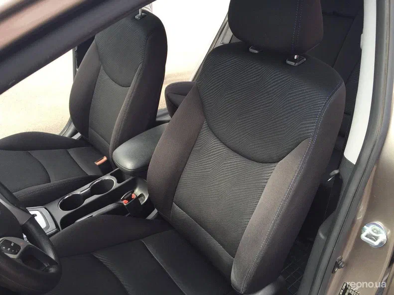 Hyundai Elantra 2012 - 7