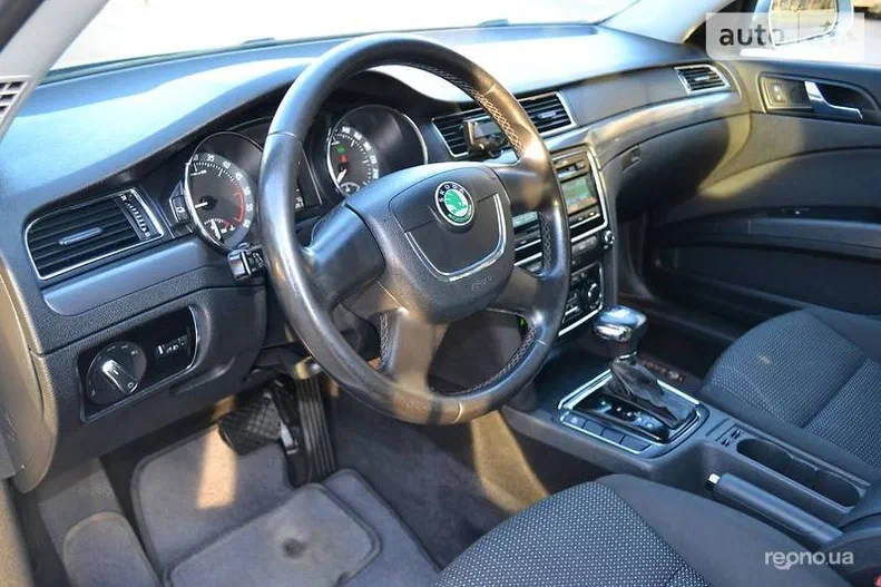 Skoda Superb 2009 - 13